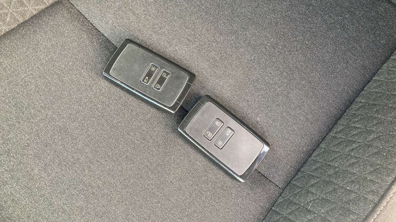 Renault Clio 1.0 TCe 90 Iconic Edition 5dr Petrol Hatchback